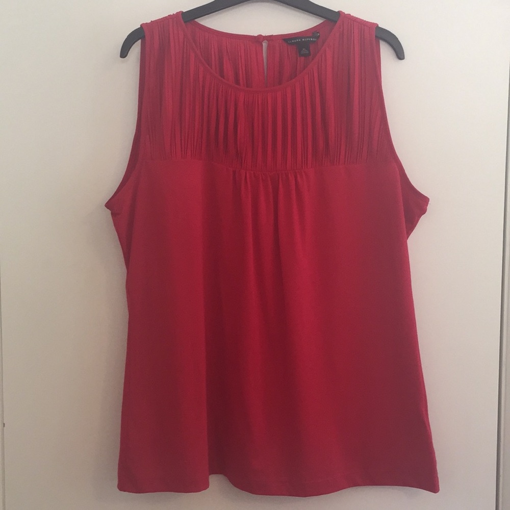 Red Banana Republic shell